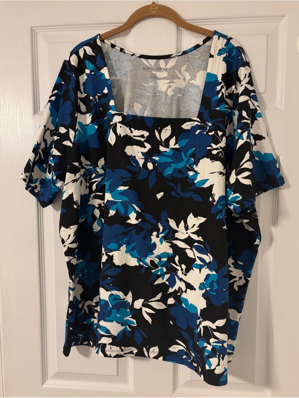 Jessica London Short Sleeve Square Neck Top Black/Blue Floral Women’s Plus 30/32